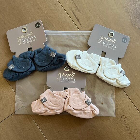 NWT Goumi Kids Baby Boots Lot SZ Preemie Midnight Cloud Rose Bamboo Booties Sock - Picture 1 of 3